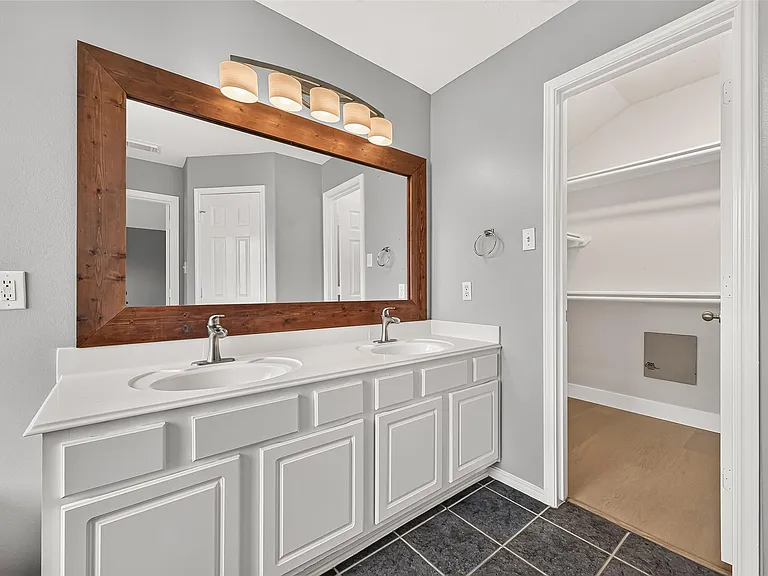22210 Bellow Glen Dr — Photo 33