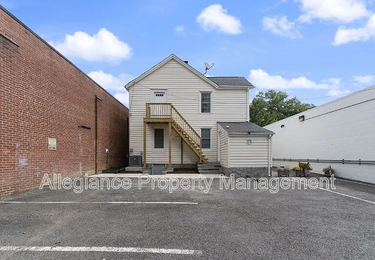 1506 B Mount Vernon Ave — Photo 25