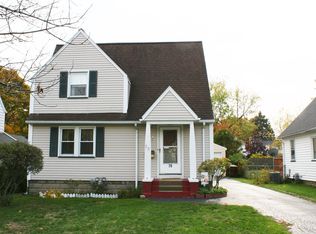 75 Winfield Rd, Rochester, NY 14622