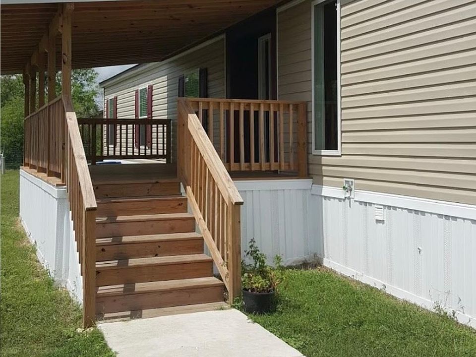 1st image of 328 Trail St