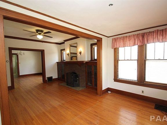 5th image of 2107 W Barker Ave