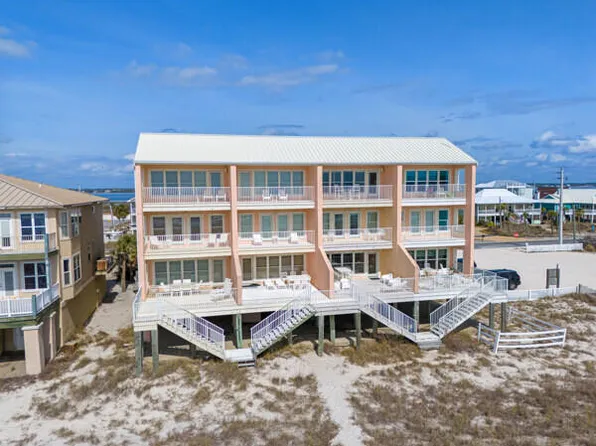 7961 Gulf Blvd, Navarre, FL 32566