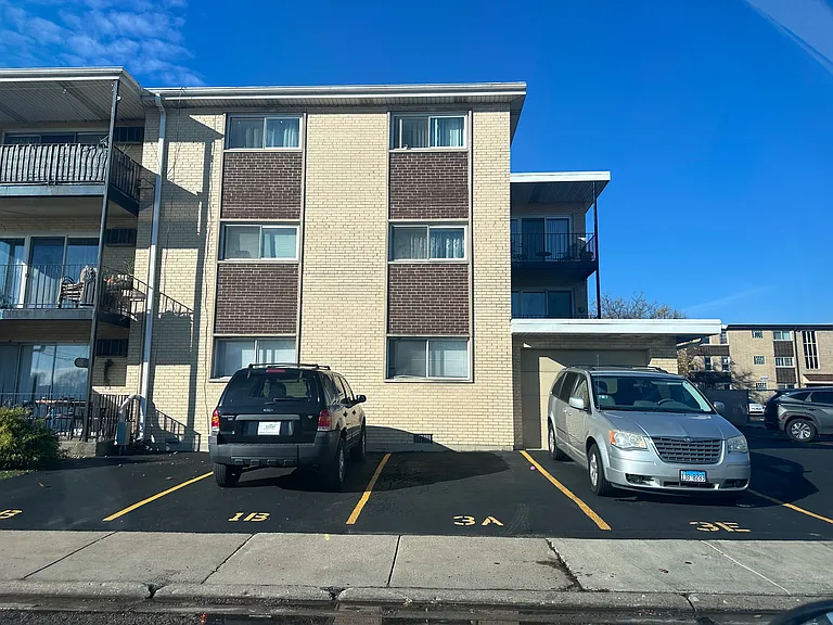 7930 W 95th St #2E — Photo 10
