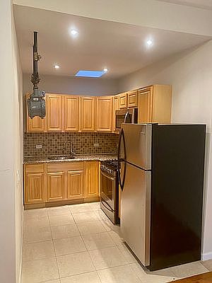 1st image of 233 E 59th St #4C