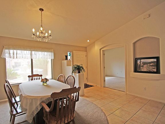 Entry to Formal Dining Room