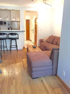 Rented by Avenues Real Estate | media 14