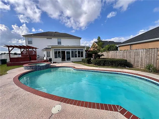 2153 Sutherland Pl — Photo 28