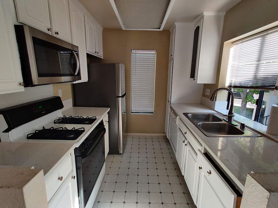 1st image of 8379 Capricorn Way APT 52