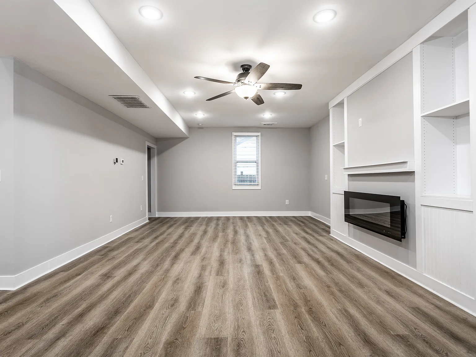 4 bed, 2.5 bath, 1638 sqft, $2,250 — Photo 4