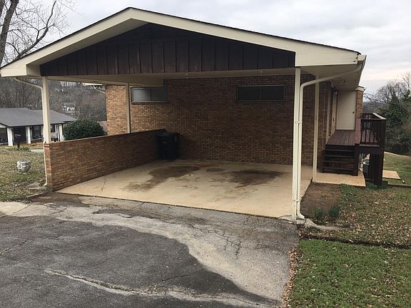 2nd image of 3410 Betty Ln
