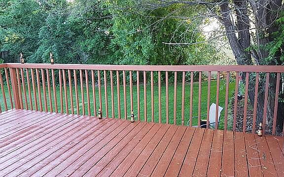 Approximately 400 Square ft.