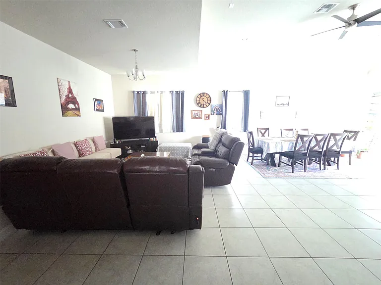 5612 Fresno Ave — Photo 16
