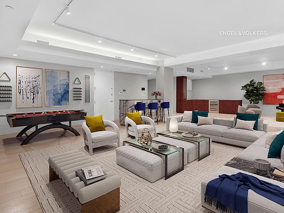 5th image of 95 Charles St #Townhouse