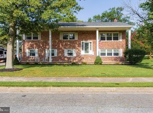 15 Meadow Rd, Pennsville, NJ 08070