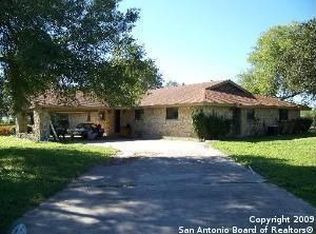 8425 Knowlton Rd, San Antonio, TX 78263