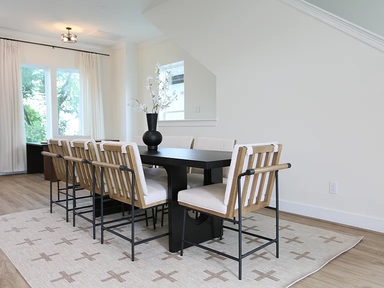 2107 Saint Charles St — Photo 14