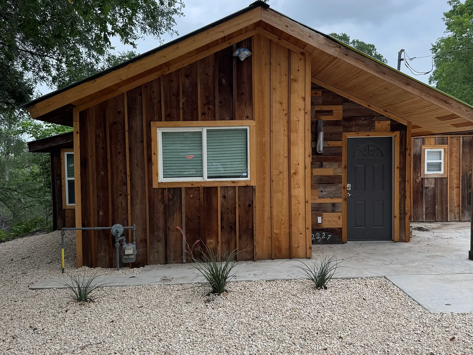 4 bed, 1700 sqft, $2,560 — Photo 1