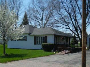 310 E Plumer St, Maxwell, NE 69151