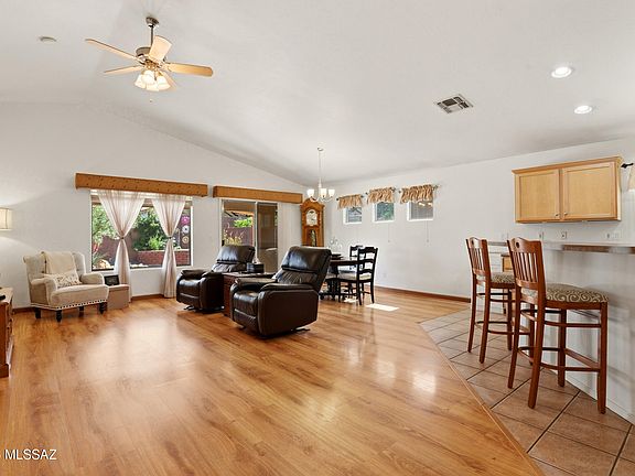 5th image of 10490 E Oakbrook St