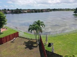 5090 SW 136th Ave, Hollywood, FL 33027