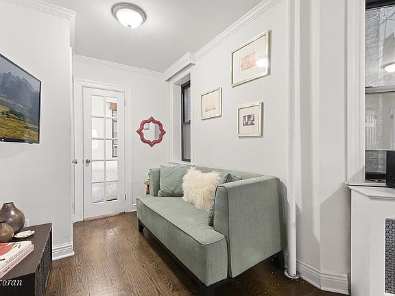 2nd image of 256 W 15th St APT 3FW