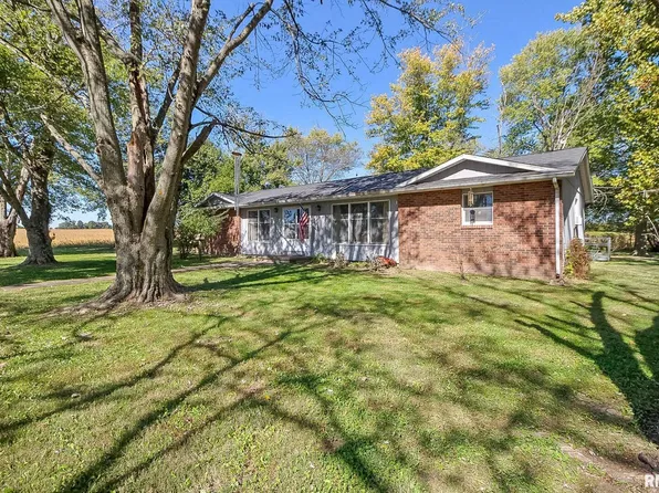 15585 Mount Zion Rd, Benton, IL 62812