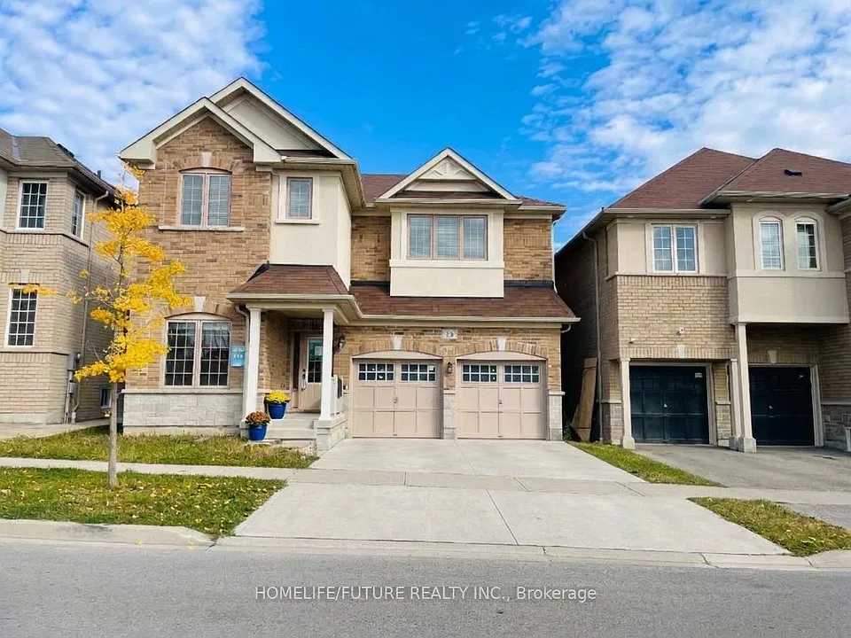 13 Lloydminster Ave