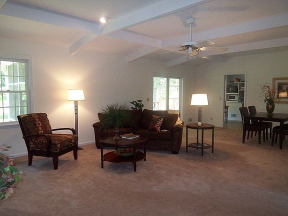 Living Room / Dining Room