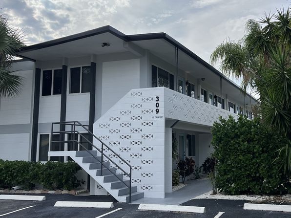 309 S Palmway APT 1