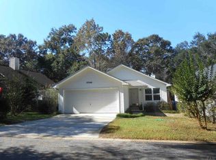 10049 Fox Rd, Pensacola, FL 32503