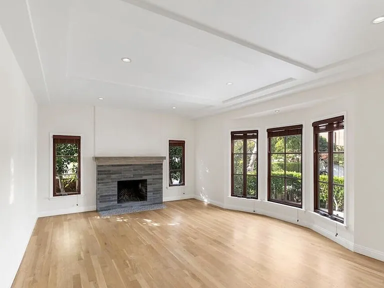 1018 S Stanley Ave — Photo 3