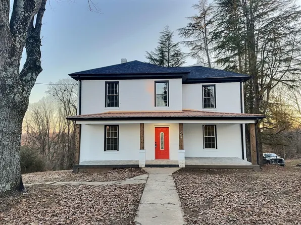 704 Forest St, Martinsville, VA 24112