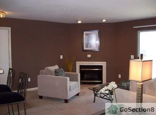 21051 Lowry Park Ter APT 202, Ashburn, VA 20147