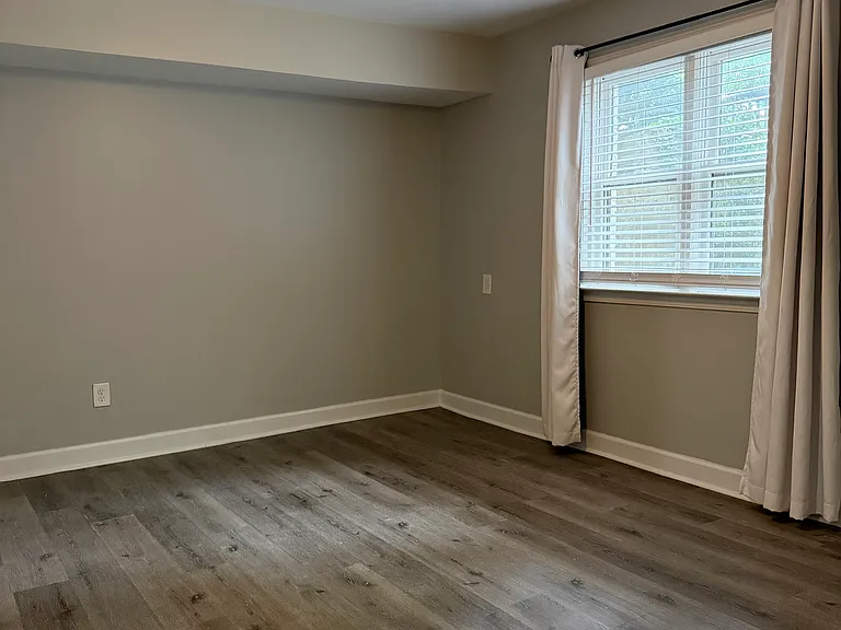 436 Sycamore Dr #436 — Photo 11