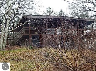 9055 Miramichi Dr, Evart, MI 49631