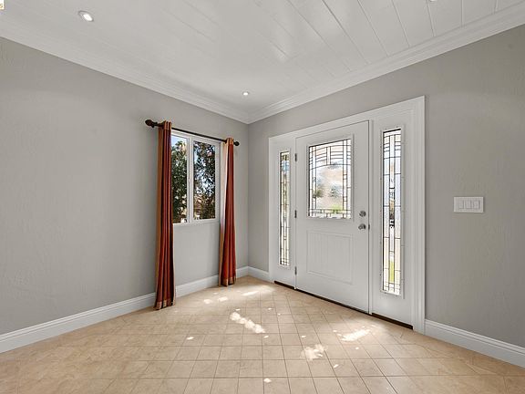 3rd image of 1056 Discovery Bay Blvd