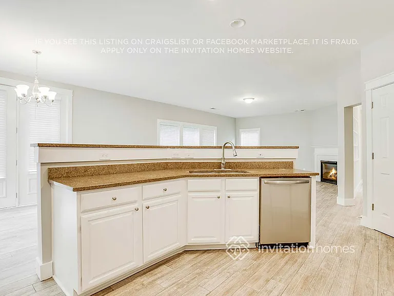 2771 Groovers Lake Point — Photo 6