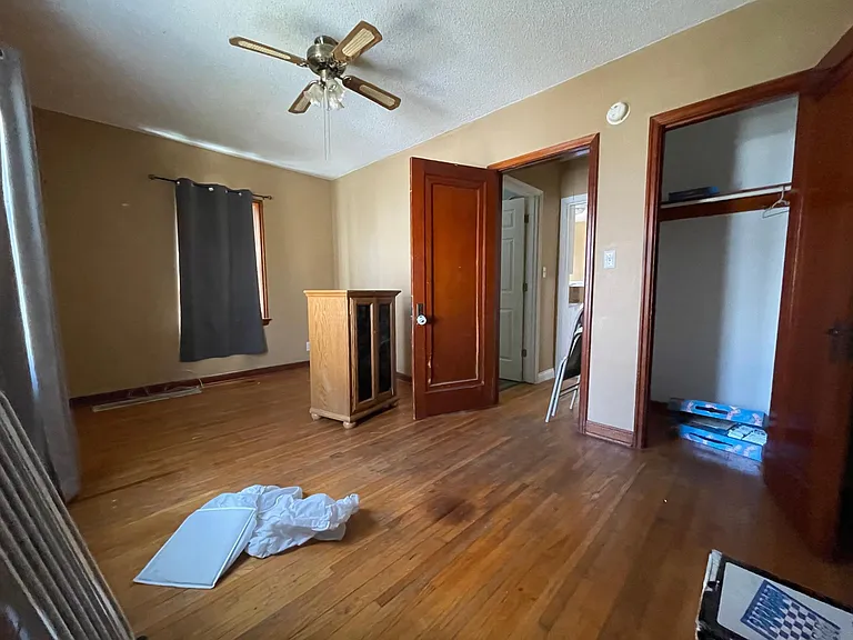 817 Main St S — Photo 7