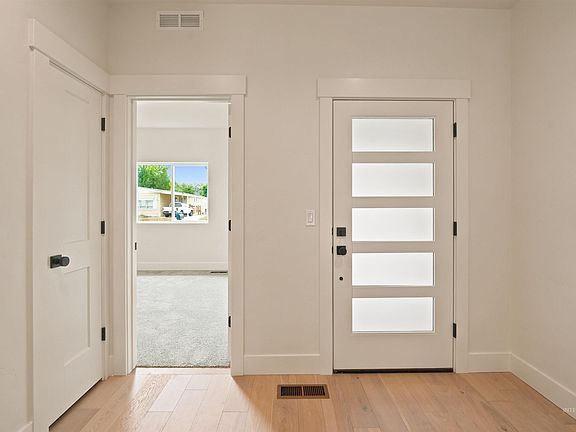 3rd image of 3683 S Kingsland Way