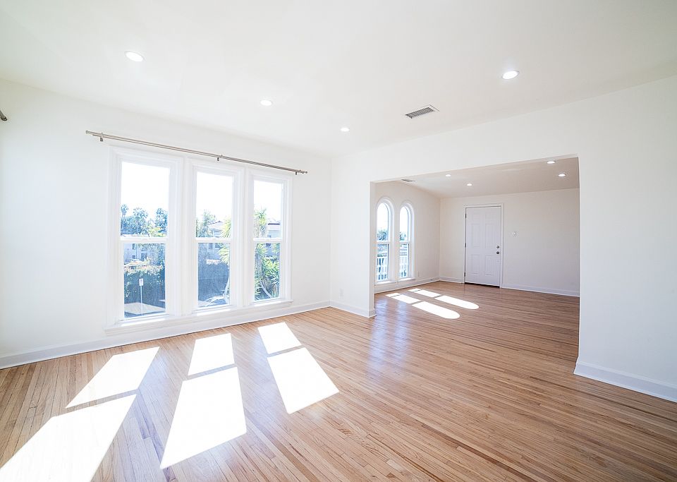 1st image of 5065 Edgewood Pl
