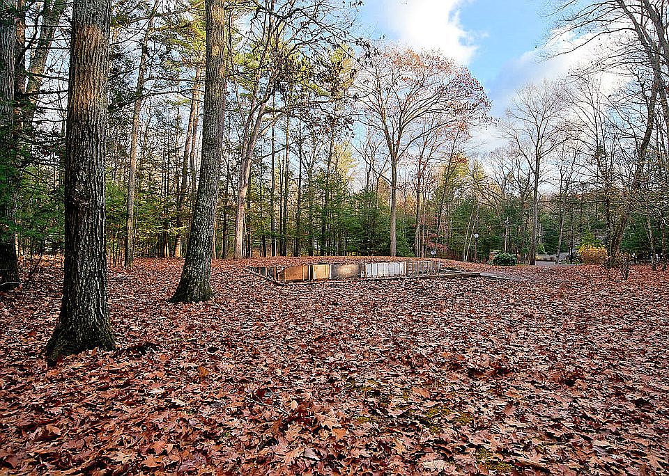 1st image of 32 Maurizi Ln