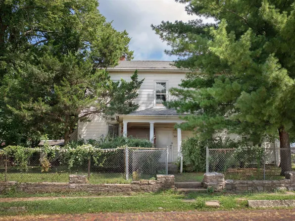 321 E 2nd St, Sedalia, MO 65301