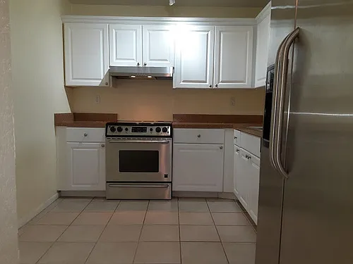 711 N Pine Island Rd #206 Photo 1