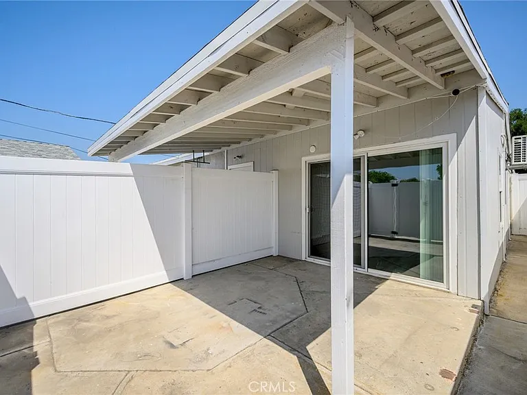 13840 Community St — Photo 18