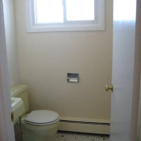 1120 Greenleaf Ave #1D — Photo 4