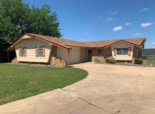 1606 NW Cheyenne Cir, Lawton, OK 73505