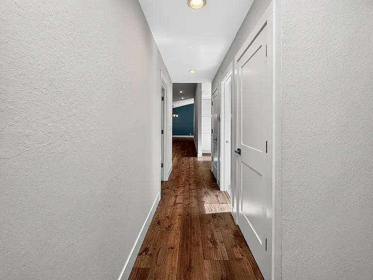 3221 Lunada Ln — Photo 39
