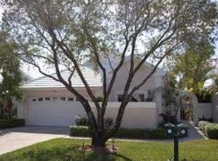 7 Brighton Ct, Palm Beach Gardens, FL 33418