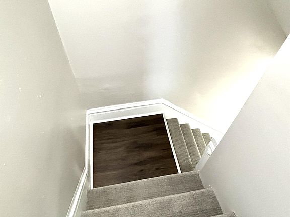 5th image of 221 Park St #2