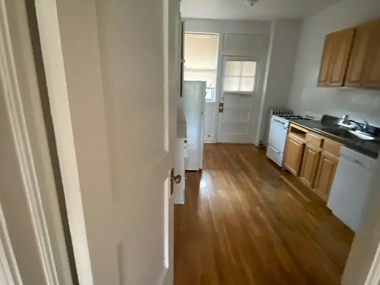 7757 N Sheridan Rd #1 — Photo 6